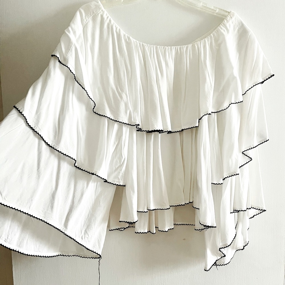 Flowy tiered blouse